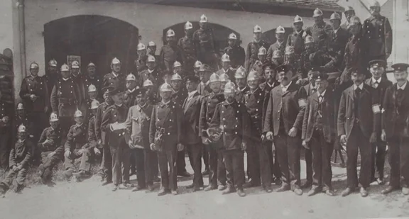 1910.gif